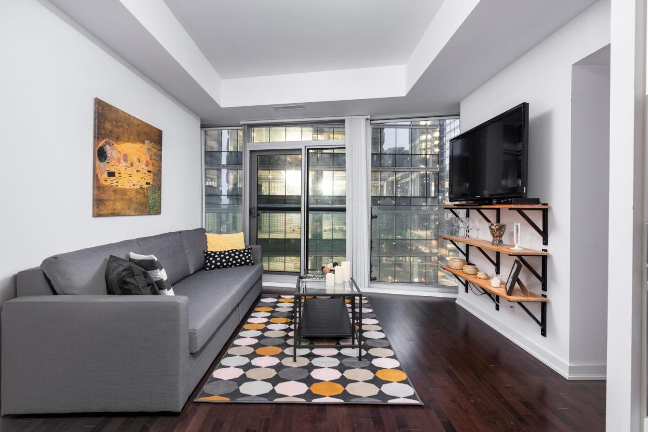 The York Boutique Suites Toronto Kültér fotó