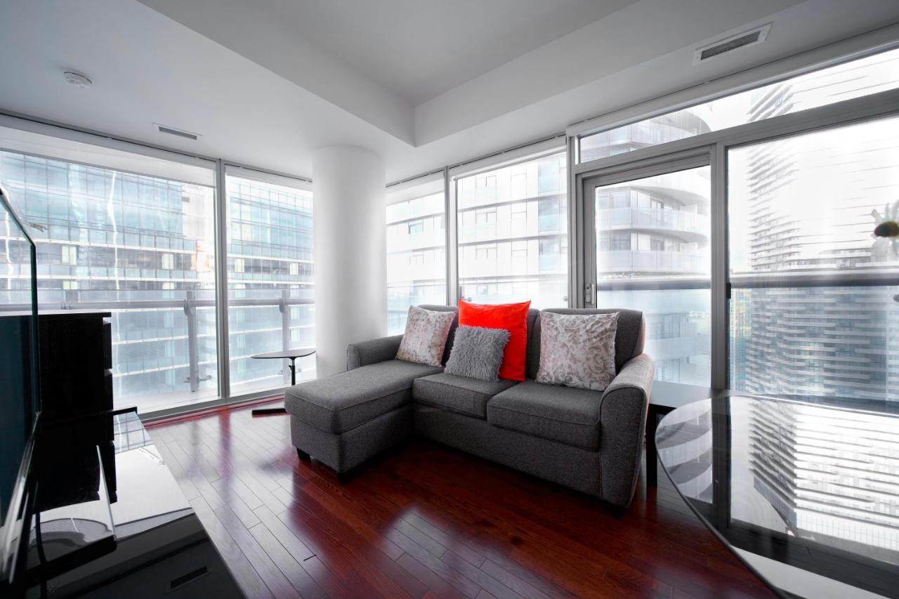 The York Boutique Suites Toronto Kültér fotó